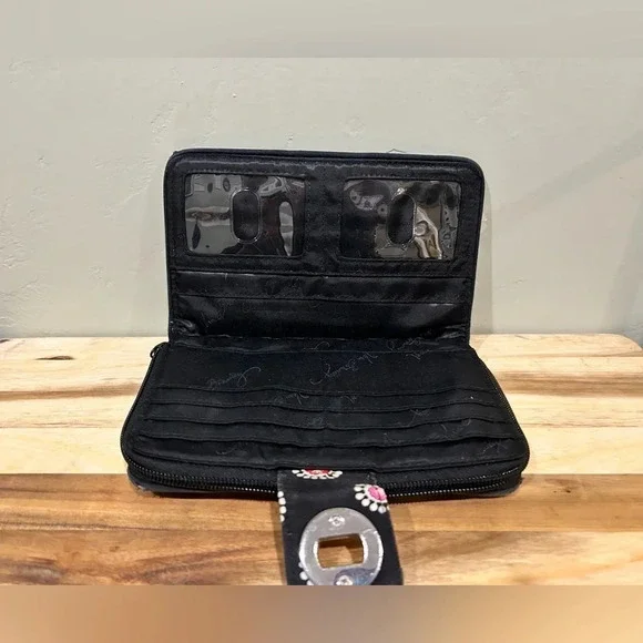 VERA BRADLEY “FLOWER SHOWER” PATTERNED WALLET. RFID. GENTLY USED. GOOD CONDITION - Picture 4 of 10